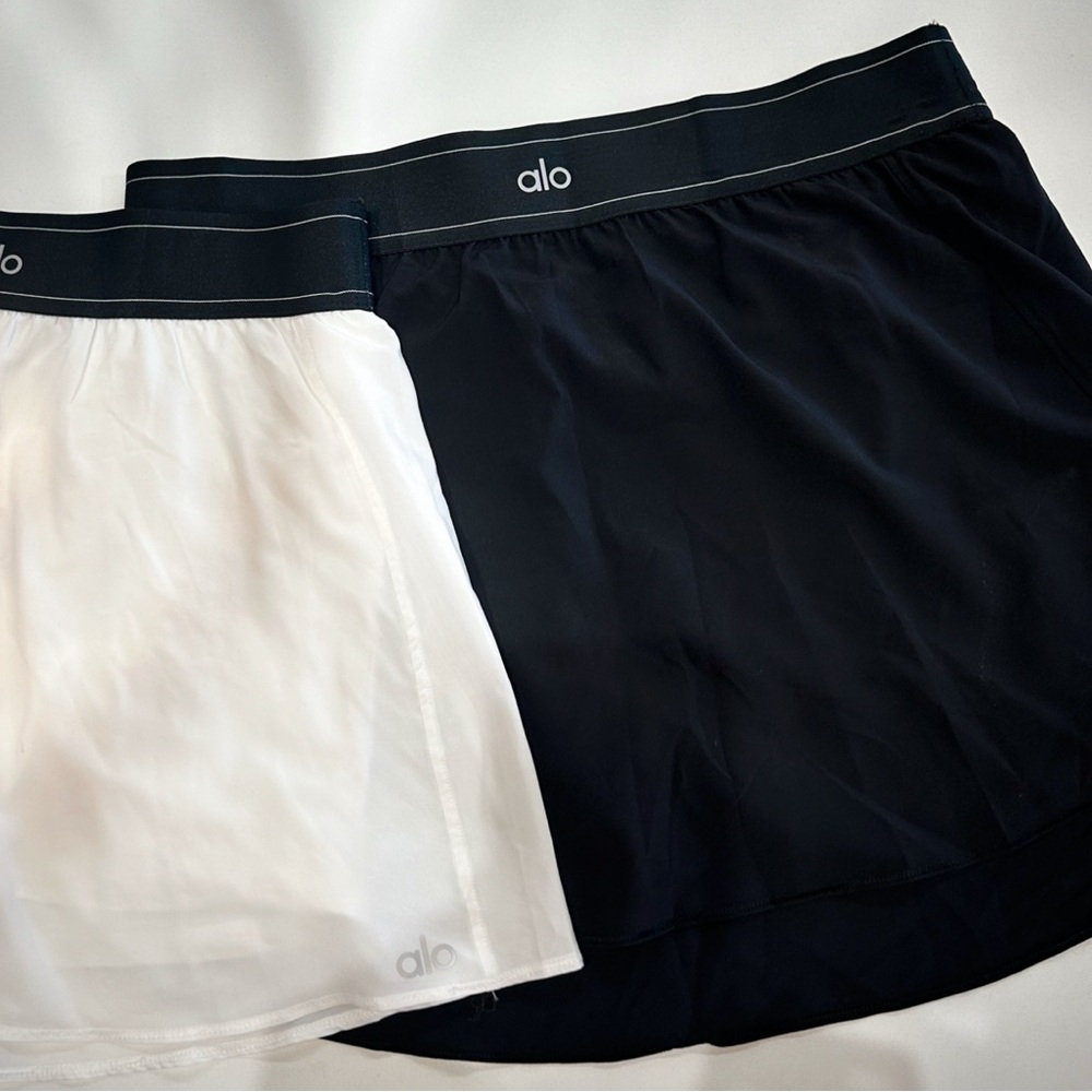 Alo Yoga Match Point Tennis Skirt- Black